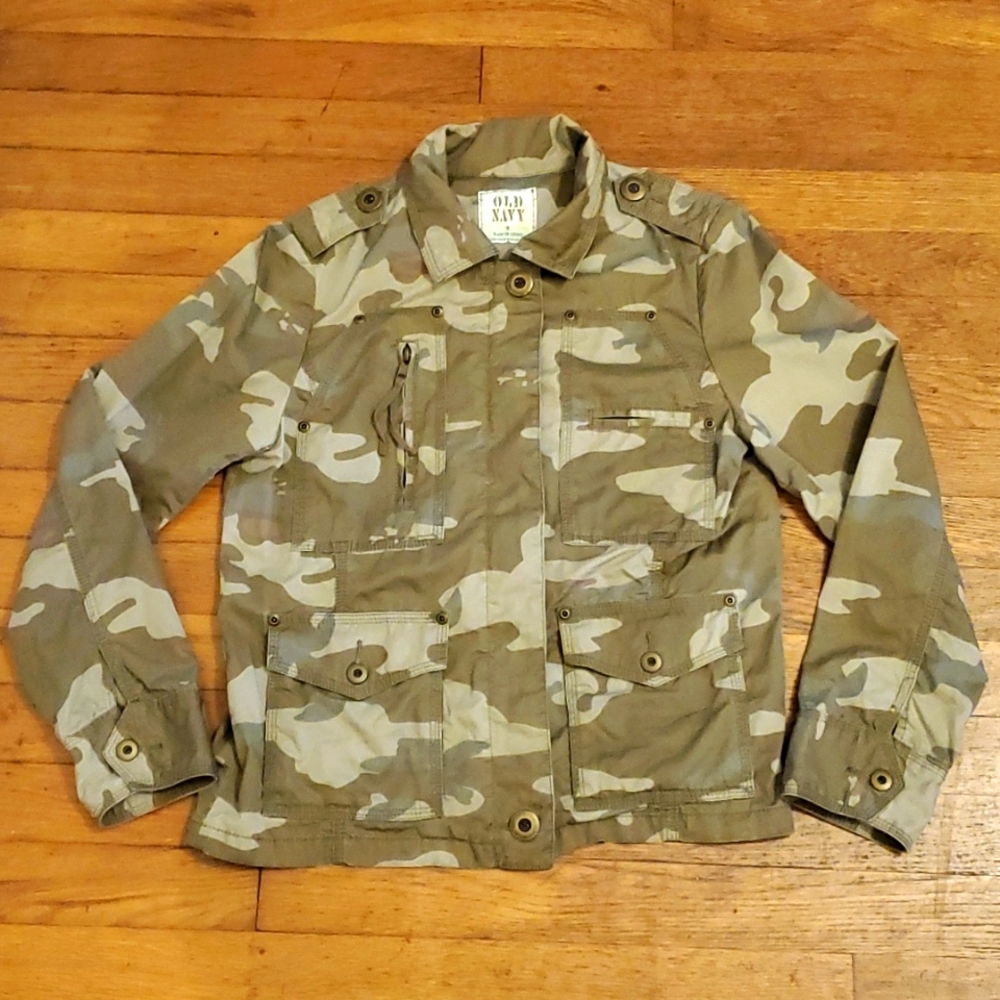Old Navy lightweight camouflage jacket